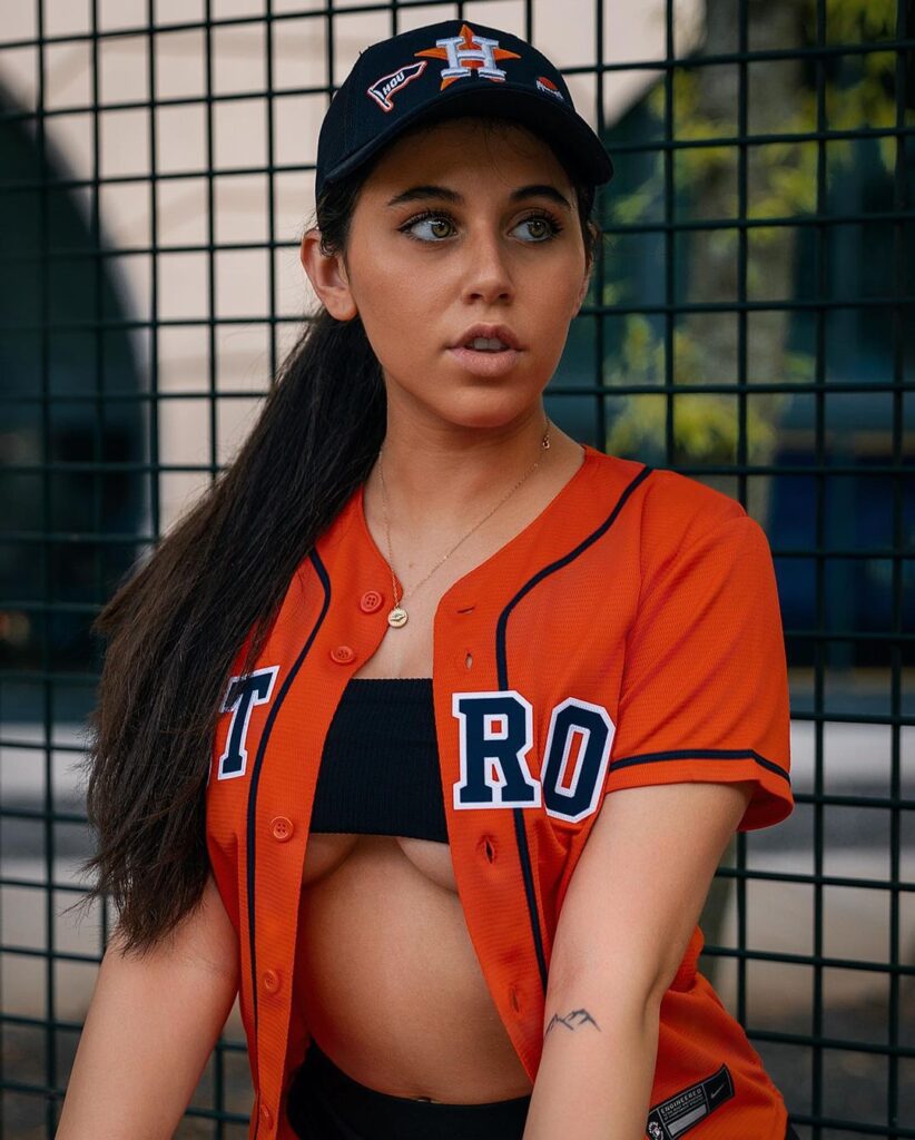 Instagram Violet Summers